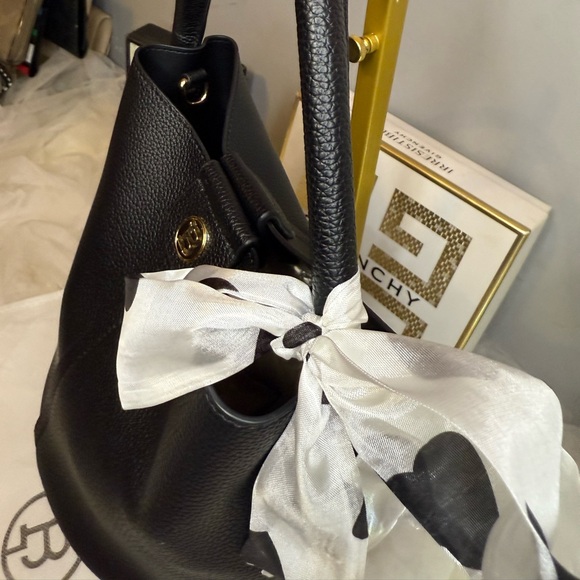 3-Fer Black Leather Bostanten Bucket Bag NWOT - Picture 7 of 14